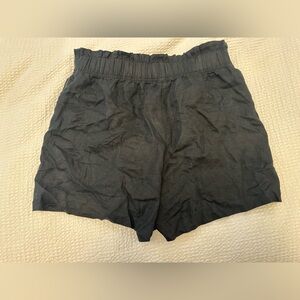 NWT quince linen shorts